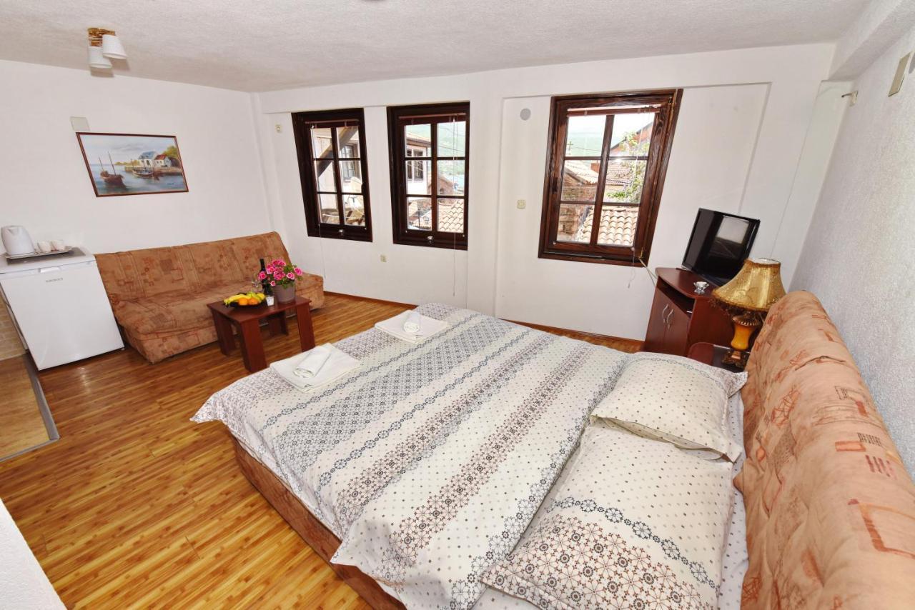Villa Sapkar Lake View Ohrid Ngoại thất bức ảnh